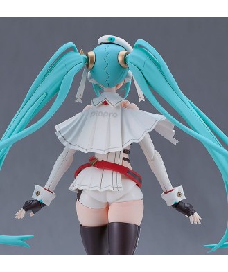 Hatsune Miku GT Project Plamatea Plastic Model Kit Racing Miku: 2023 Ver. 15 cm
