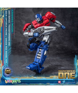 Transformers 8 AMK Series Plastic Model Kit Orion Pax 20 cm
