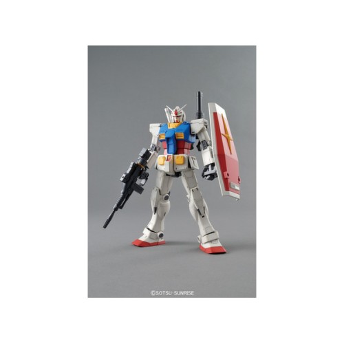 Gundam RX-78-2 VER 2.0 (MG) 1/100 (model kit)