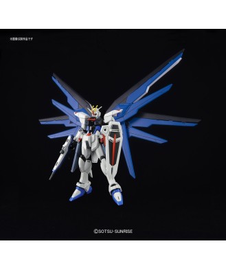 1/144 HGCE ZGMF-X10A Freedom Gundam (Revive)