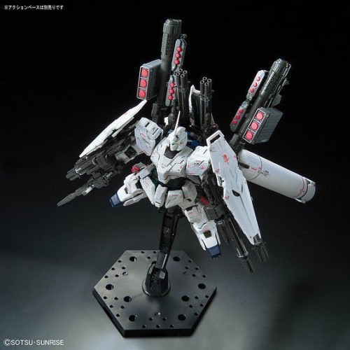 1/144 RG Full Armor Unicorn Gundam (model kit)