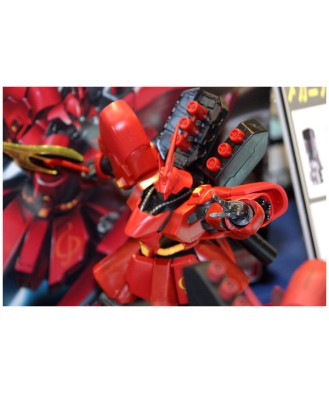 1/144 HGUC Sazabi