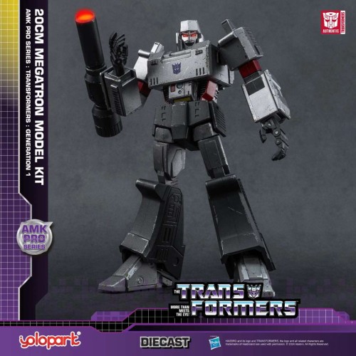 Transformers: Generation One AMK Pro Series Plastic Model Kit Megatron 20 cm